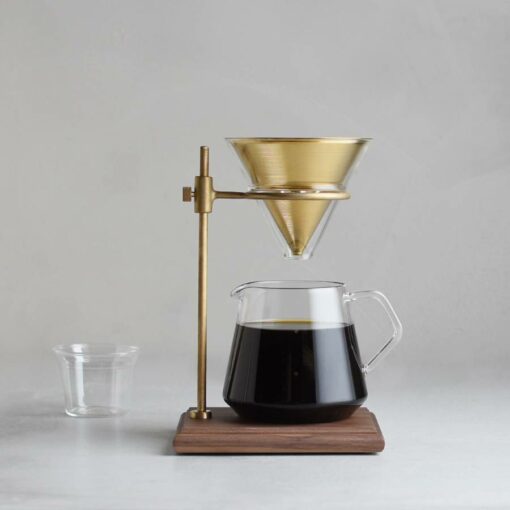 kinto coffee server on brewer