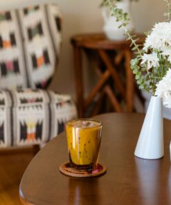 skandiashafer_vero_latte_amber_vases