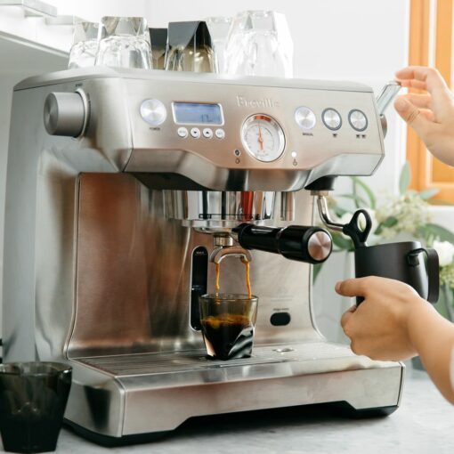 vero_espresso_smoke_lifestyle_breville_forweb