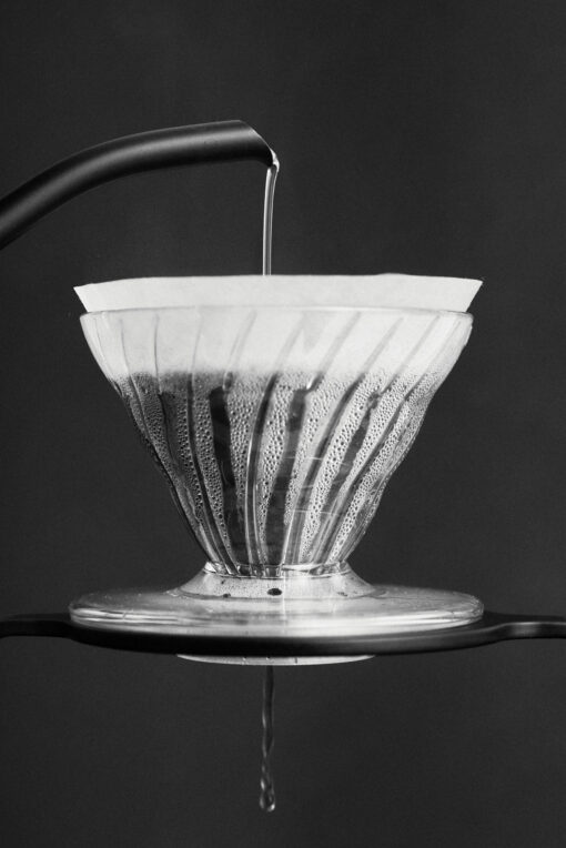 Sibarist fast specialty coffee filter in use