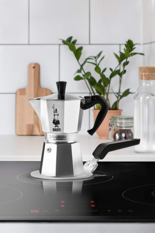 bialetti on stove