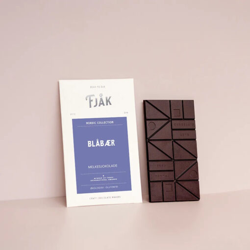 Fjåk Sjokolade - 50% milk & blueberry craft chocolate bar