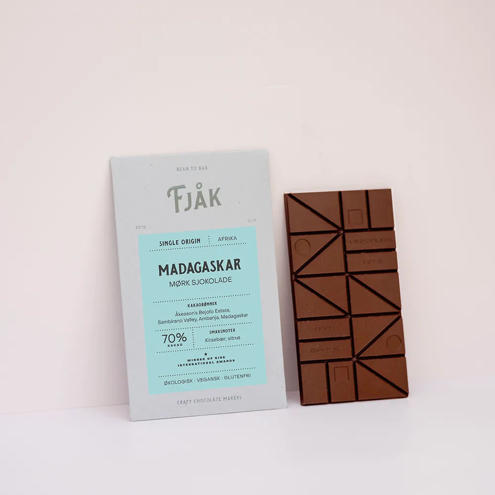 Fjåk Sjokolade – 70% dark Madagascar Åkesson’s Estate Specialty Chocolate Bar, product image from Kaffebox