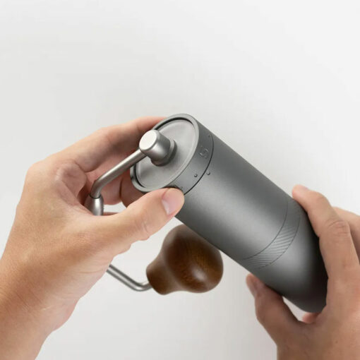 1zpresso-x-ultra-manual-coffee-grinder-in-hand