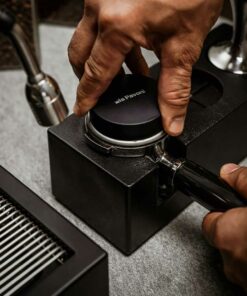 la-pavoni-leveller-in-use