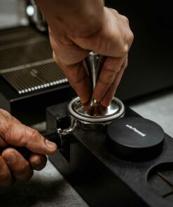 la-pavoni-leveller-on-tamper