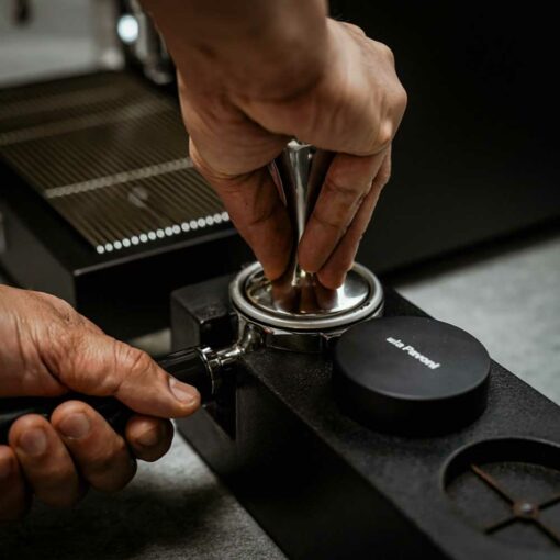 la-pavoni-leveller-on-tamper