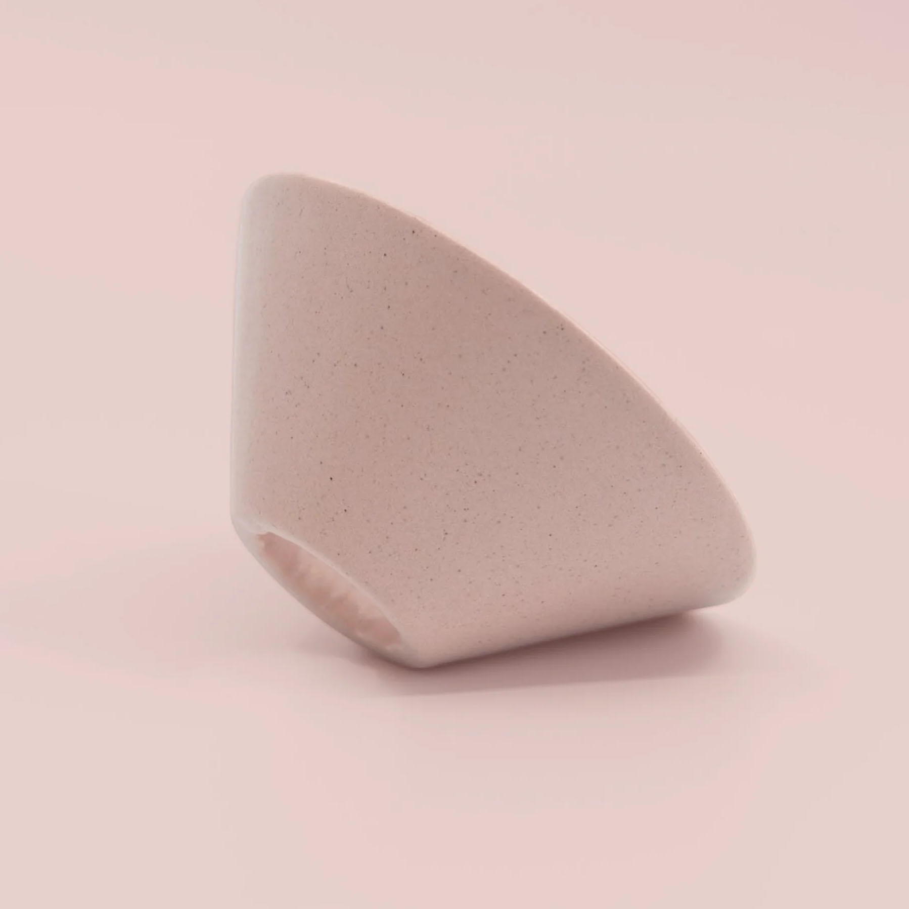 Orea UFO Dripper Ceramic, product image from Kaffebox