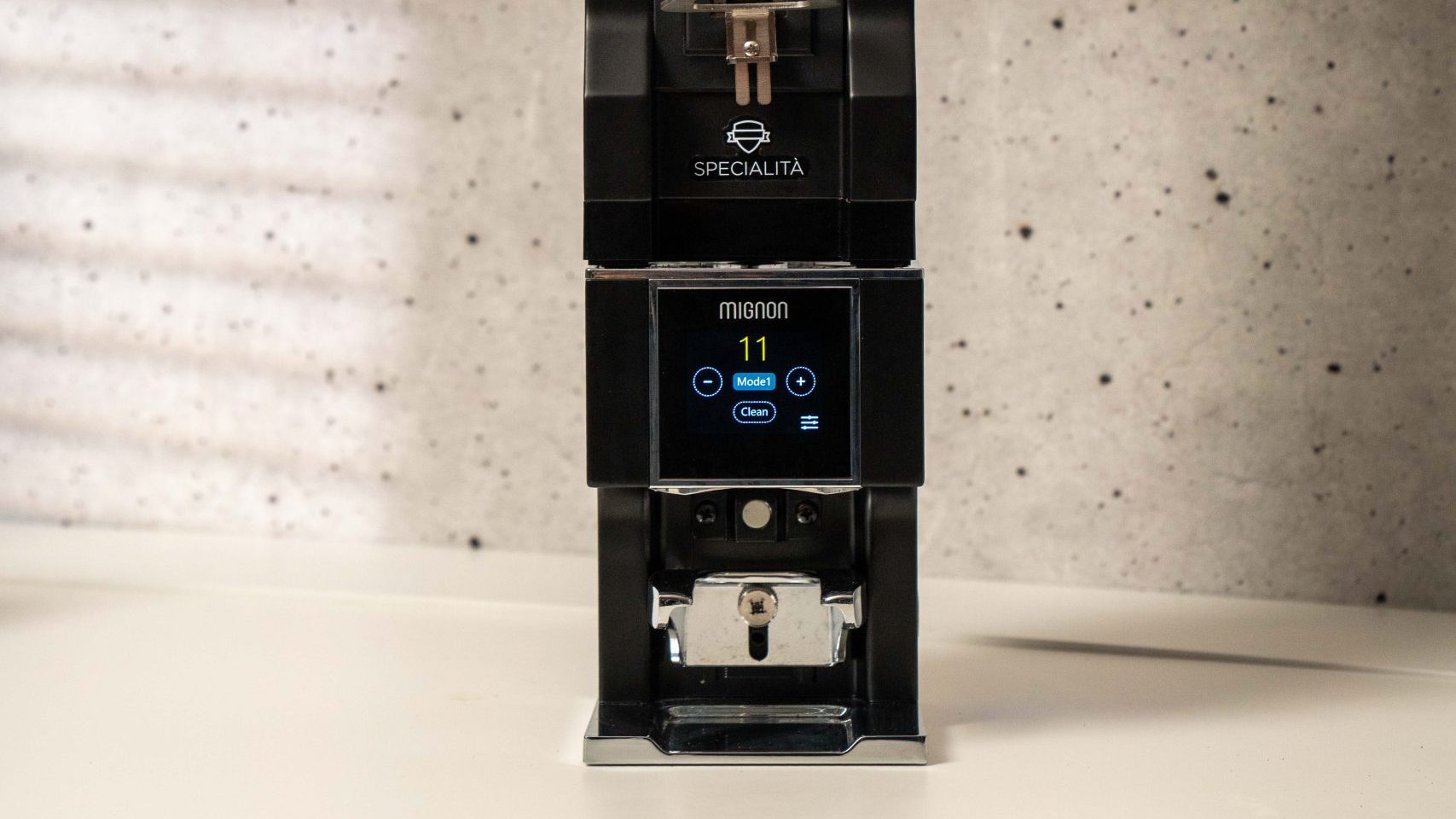 Eureka Mignon Automatic Tamper on a home espresso counter